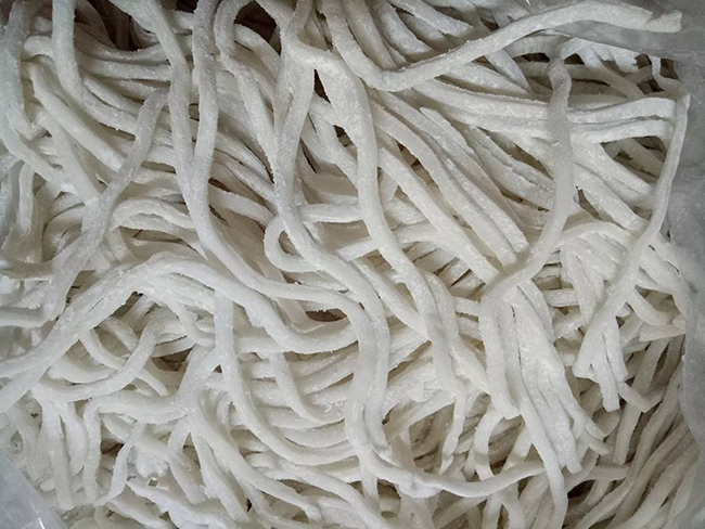 lam-banh-canh-cha-ca-tai-nha-3